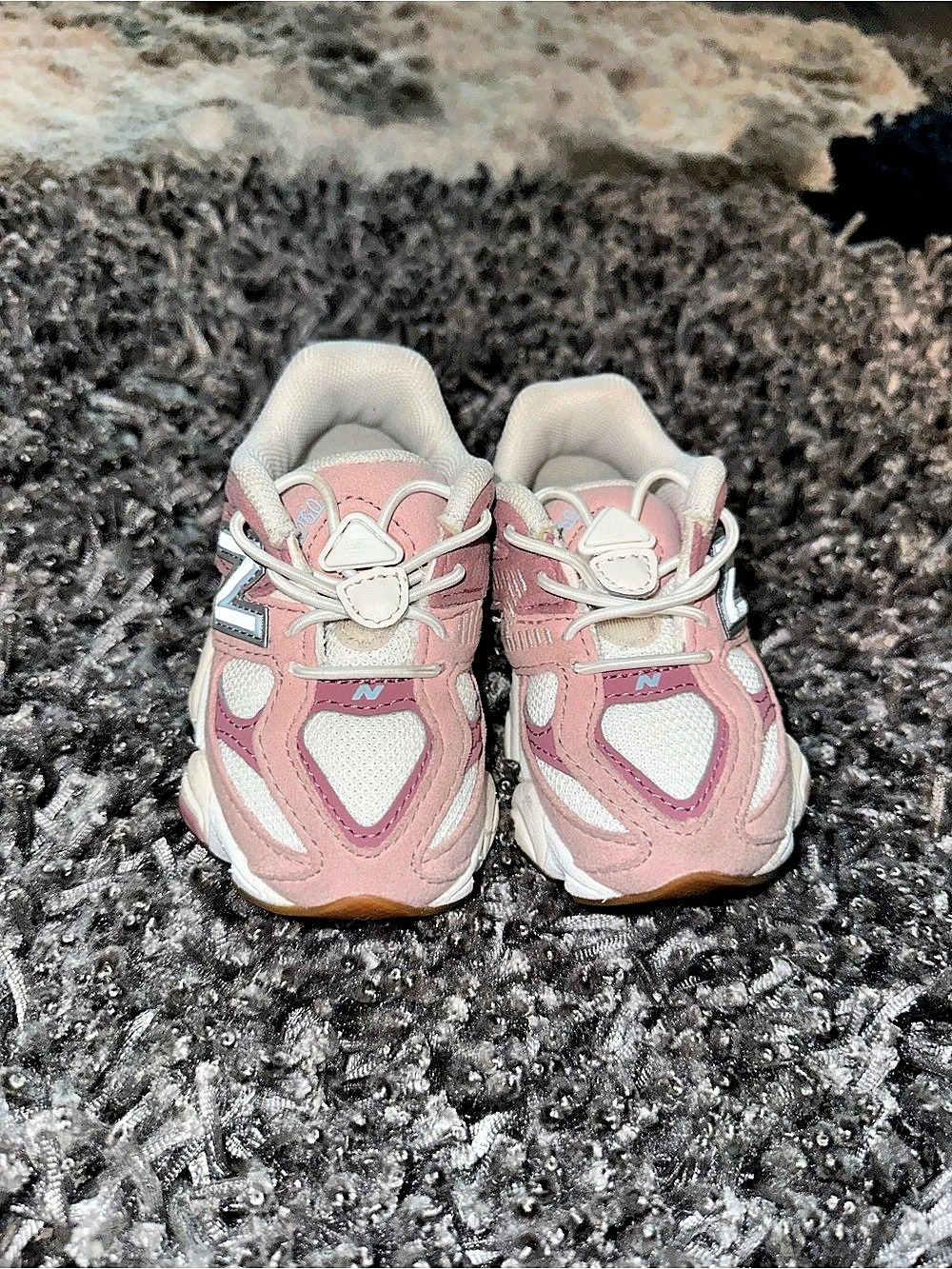 New Balance 9060 Kids Pink Mauve Cream Chunky Sneakers Size 5